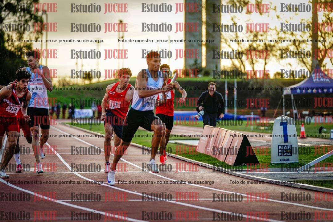 Fotos de los relevos 4x400 m de varones
