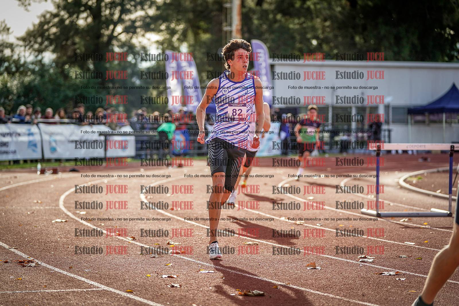Fotos de los 400 m con vallas de varones
