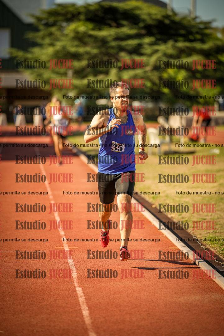 Fotos de los 800 m llanos de varones