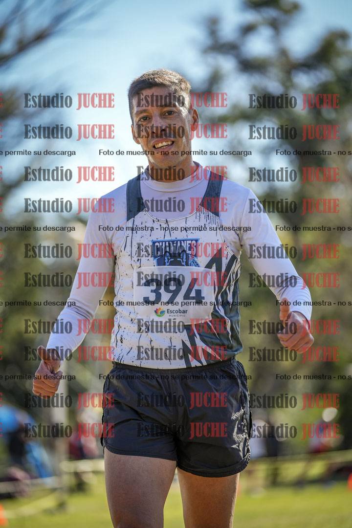 Fotos de la llegada del cross de 8000 m