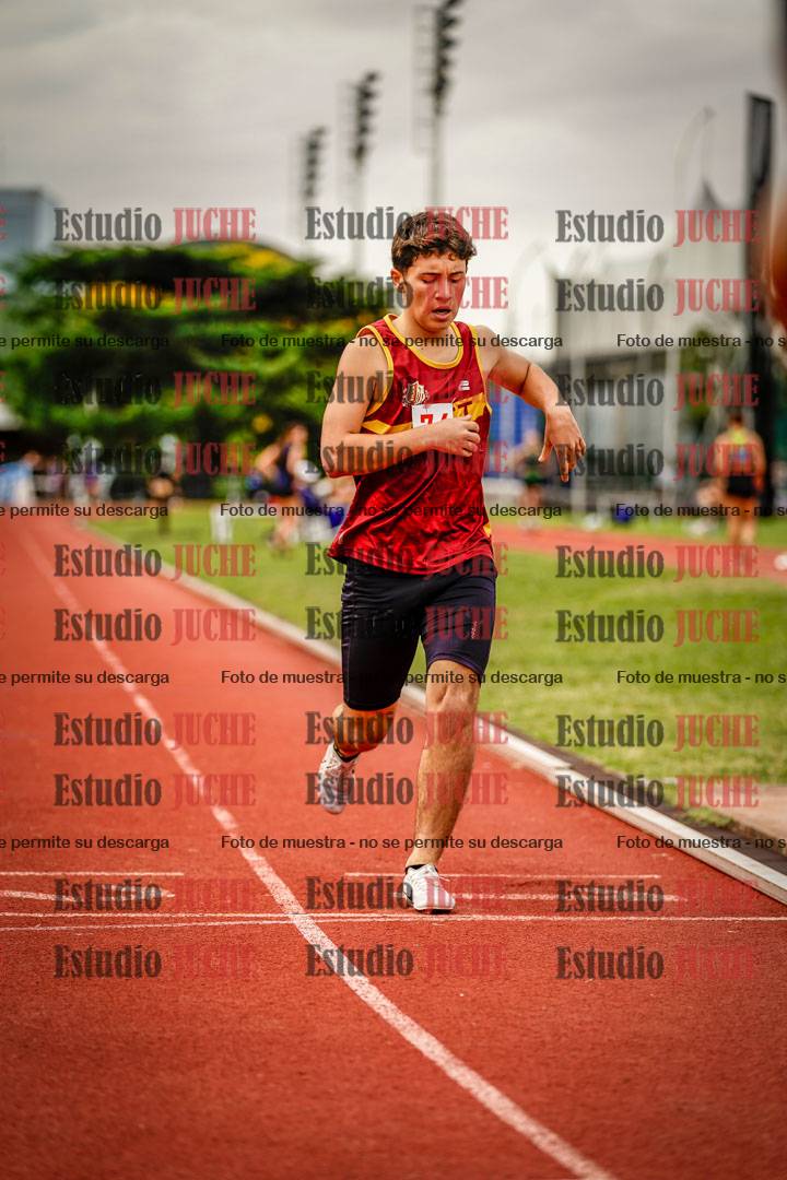 Fotos de los 800 m de varones