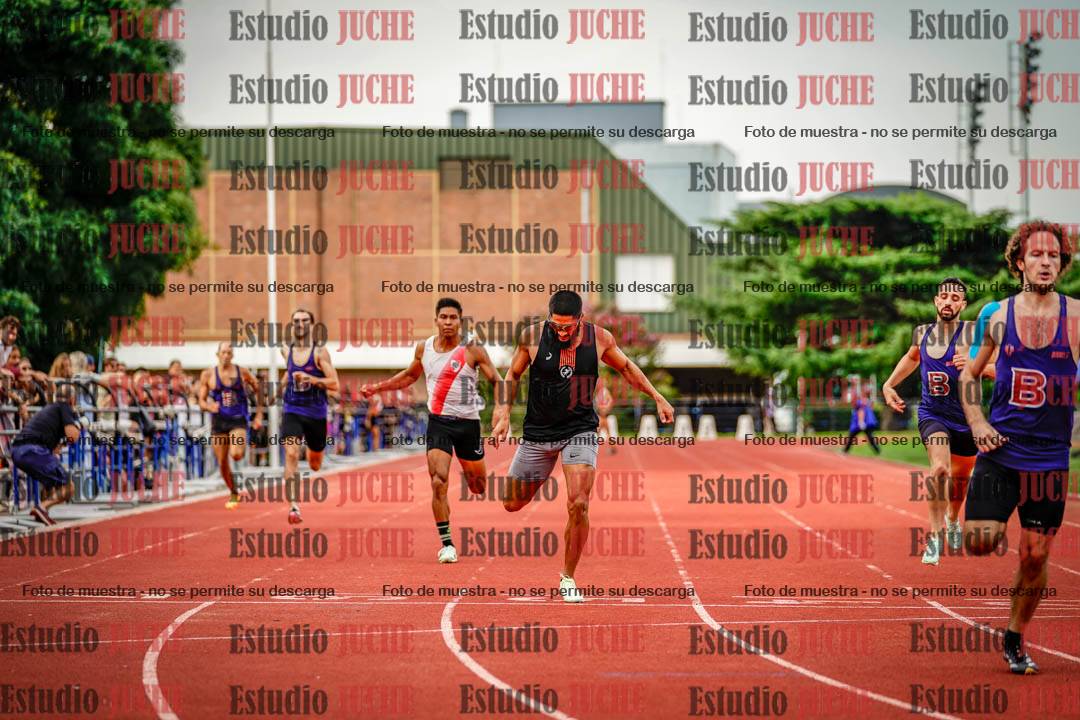 Fotos de los 400 m llanos de varones