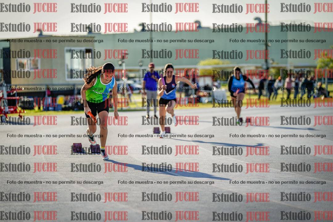 Fotos de las postas 4x100 m llanos de mujeres
