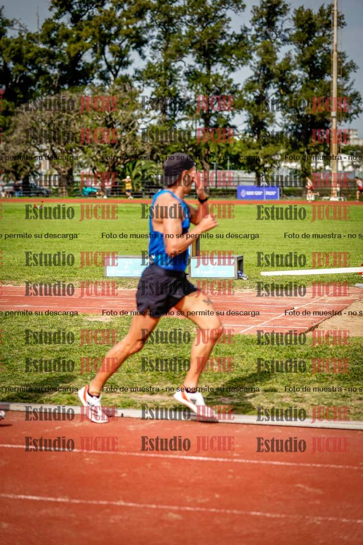 Fotos de los 3000 m llanos de varones