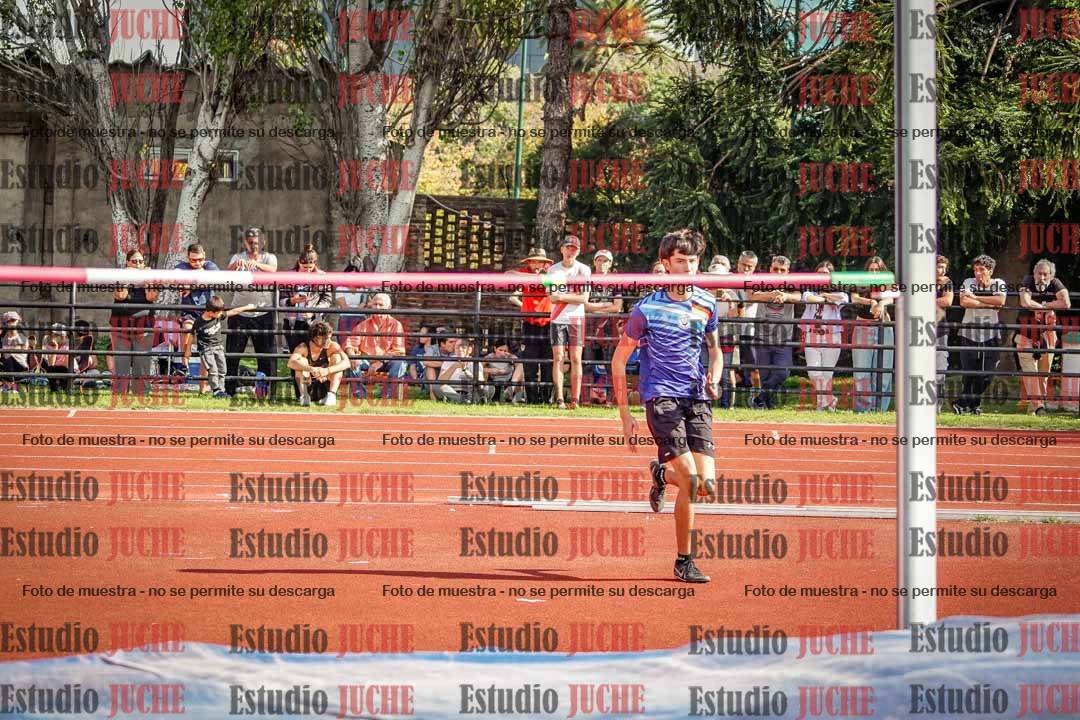 Fotos del salto en alto de varones