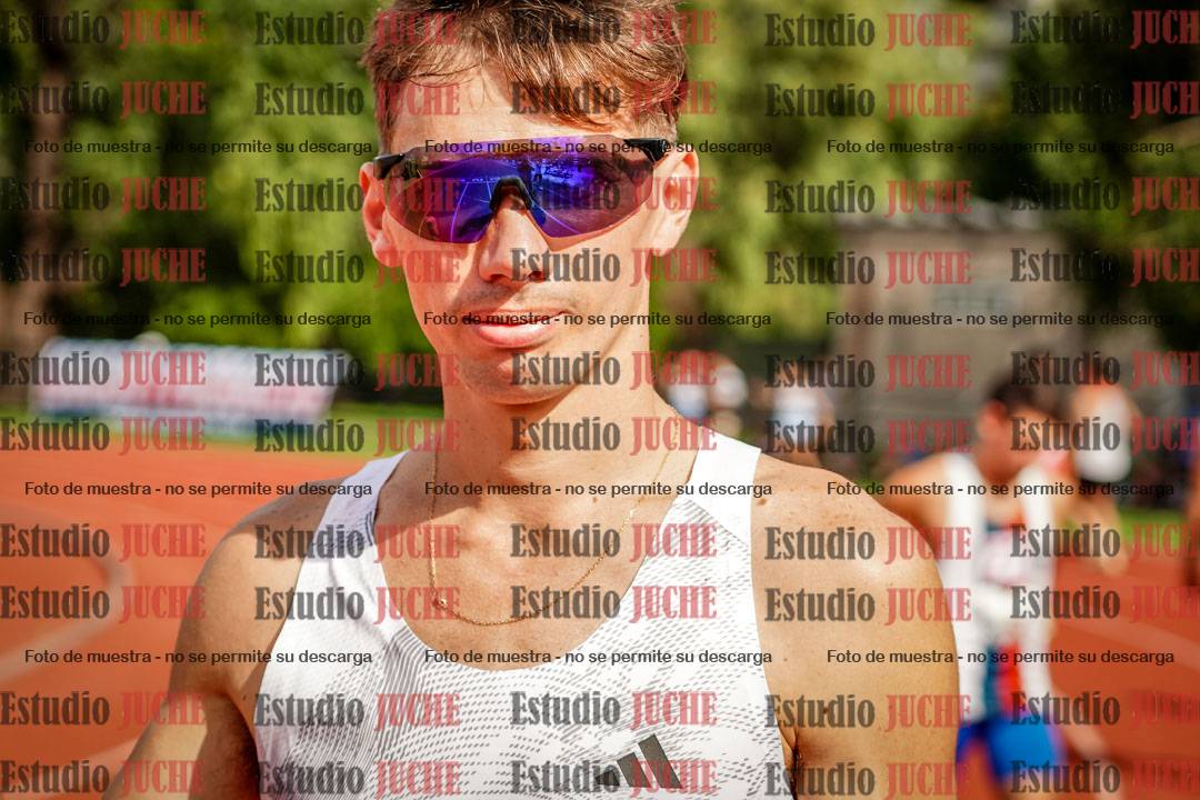 Fotos de los 800 m llanos de varones