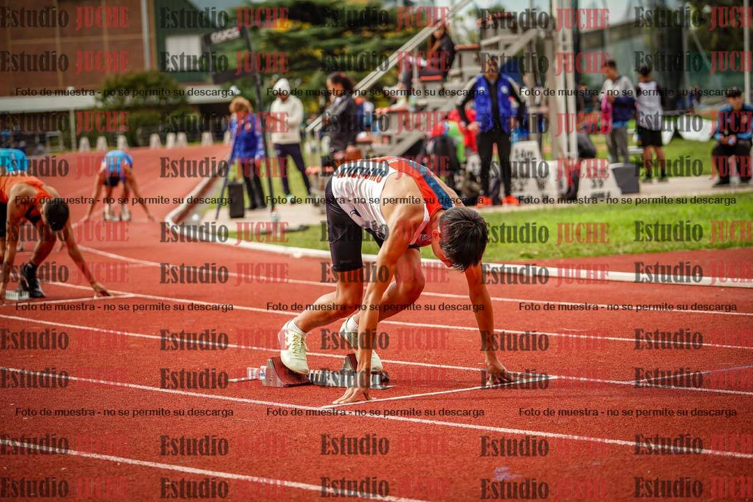 Fotos de los 400 m llanos de varones