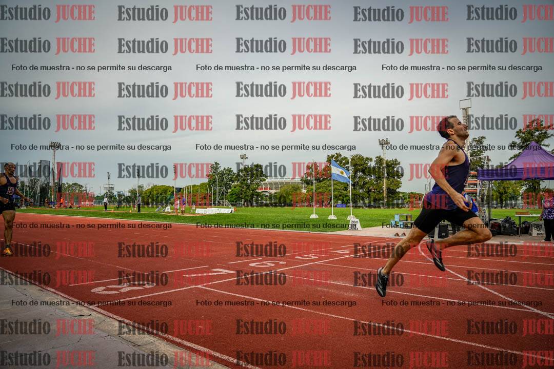 Fotos de los 400 m llanos de varones