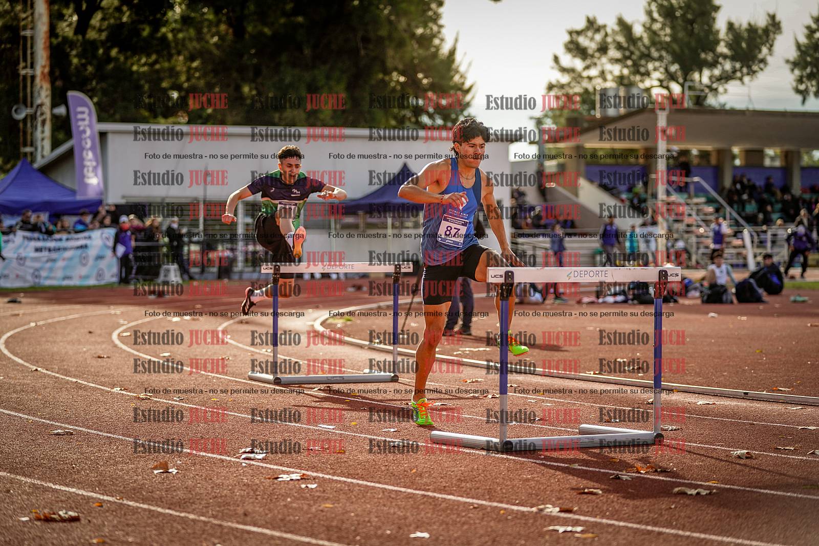 Fotos de los 400 m con vallas de varones