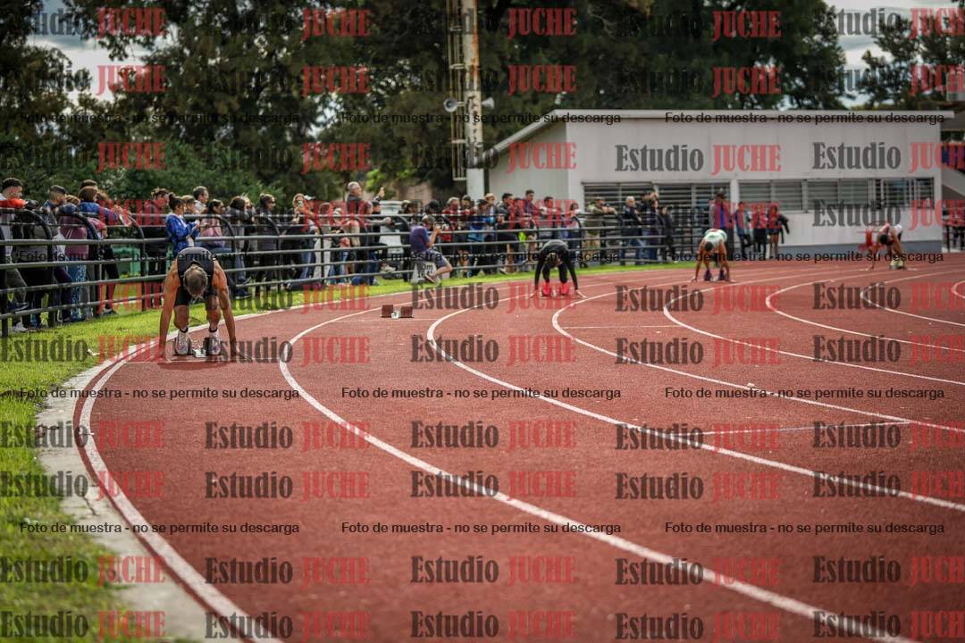 Fotos de los 400 m llanos de varones