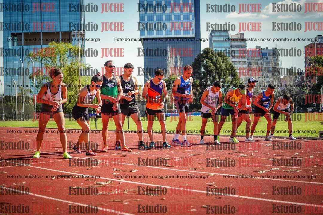 Fotos de los 5000 m llanos de mujeres y varones