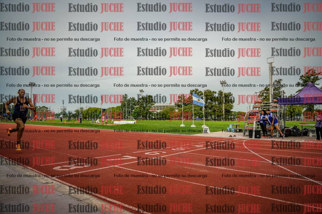 Fotos de los 400 m llanos de varones