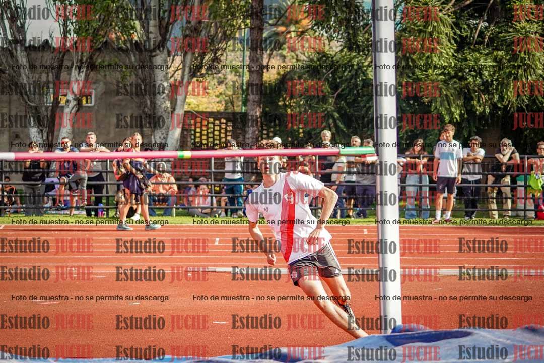Fotos del salto en alto de varones