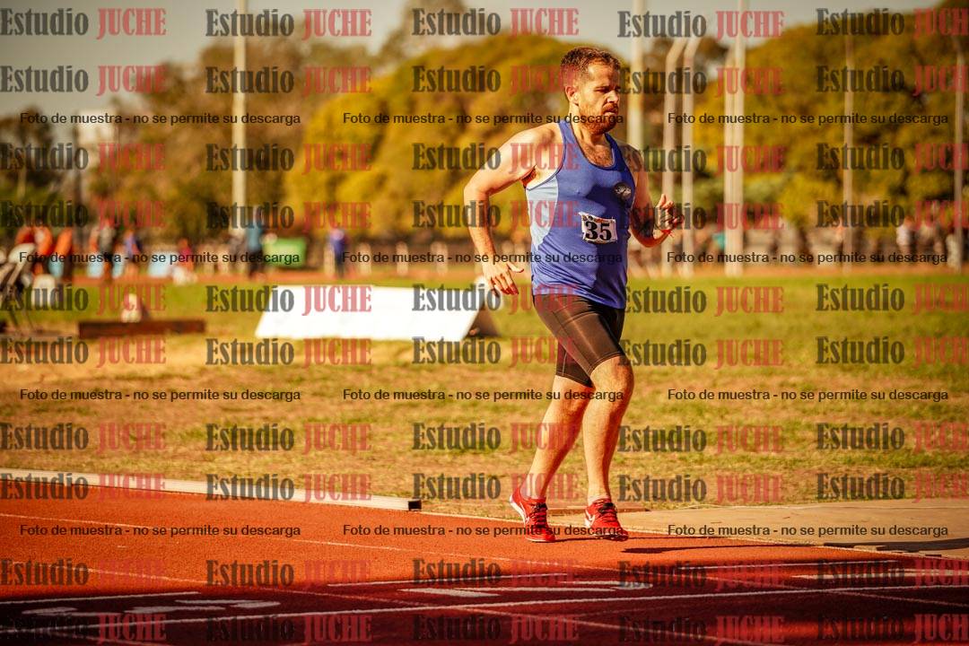 Fotos de los 800 m llanos de varones