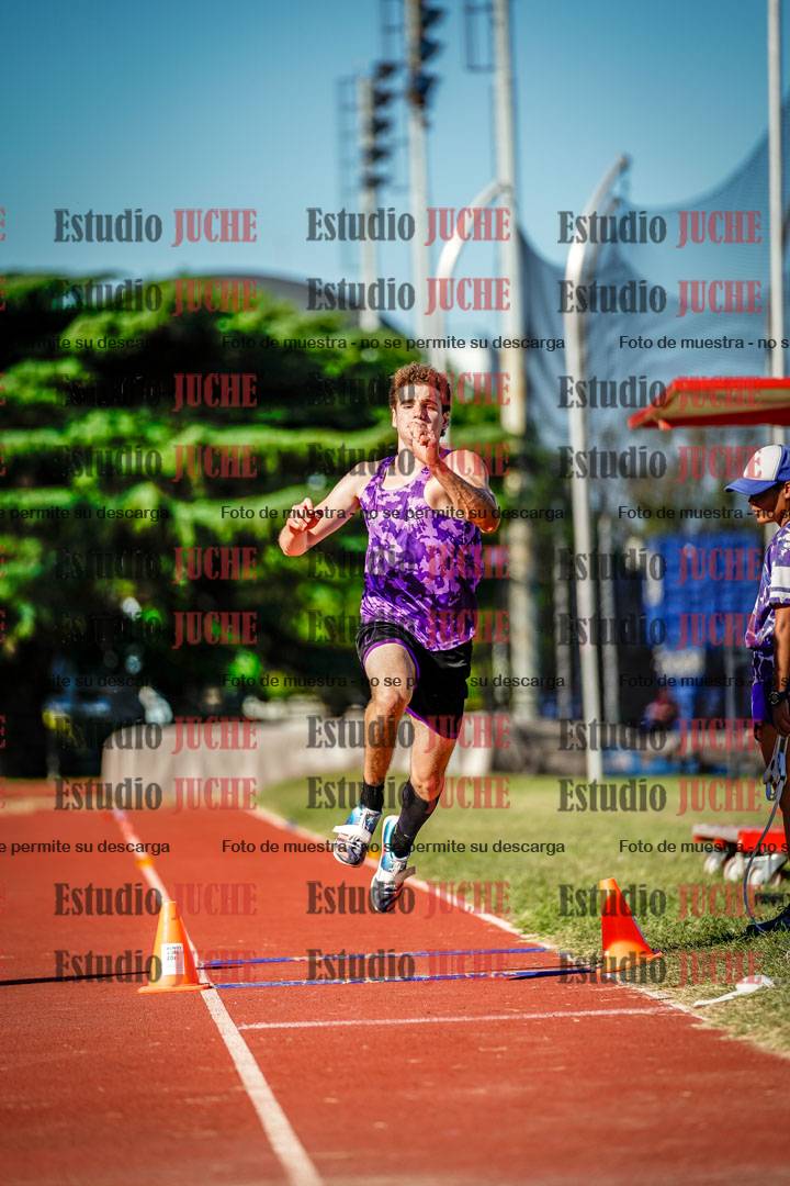 Fotos del salto triple de mujeres y varones - tablas de 8 - 11 - 13