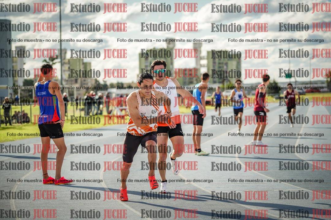 Fotos de las postas 4x400 m llanos de varones