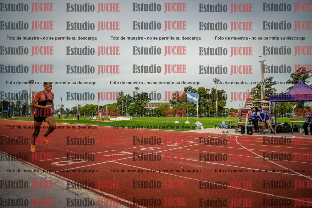Fotos de los 400 m llanos de varones
