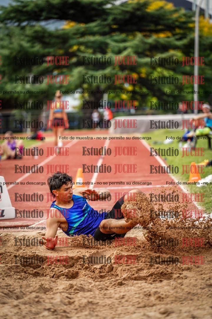 Fotos del salto triple de mujeres y varones