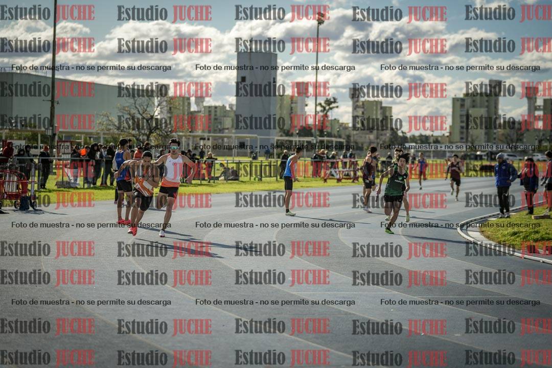 Fotos de las postas 4x400 m llanos de varones