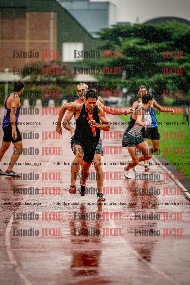 Fotos de las postas 4x400 m de varones
