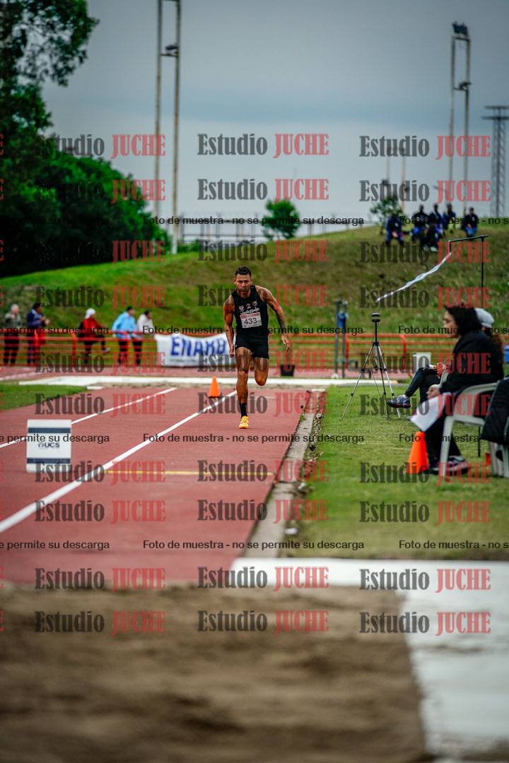 Fotos del salto triple de varones - FINAL