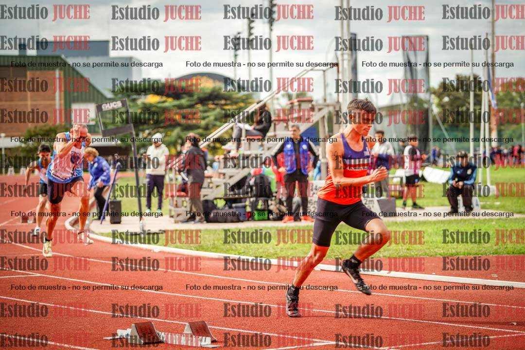 Fotos de los 400 m llanos de varones
