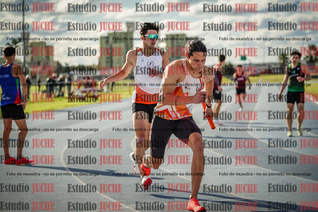 Fotos de las postas 4x400 m llanos de varones