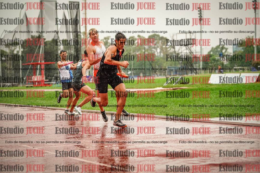 Fotos de las postas 4x400 m de varones