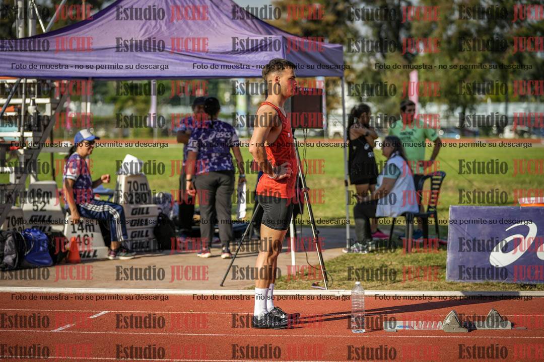 Fotos de los 400 m con vallas de varones