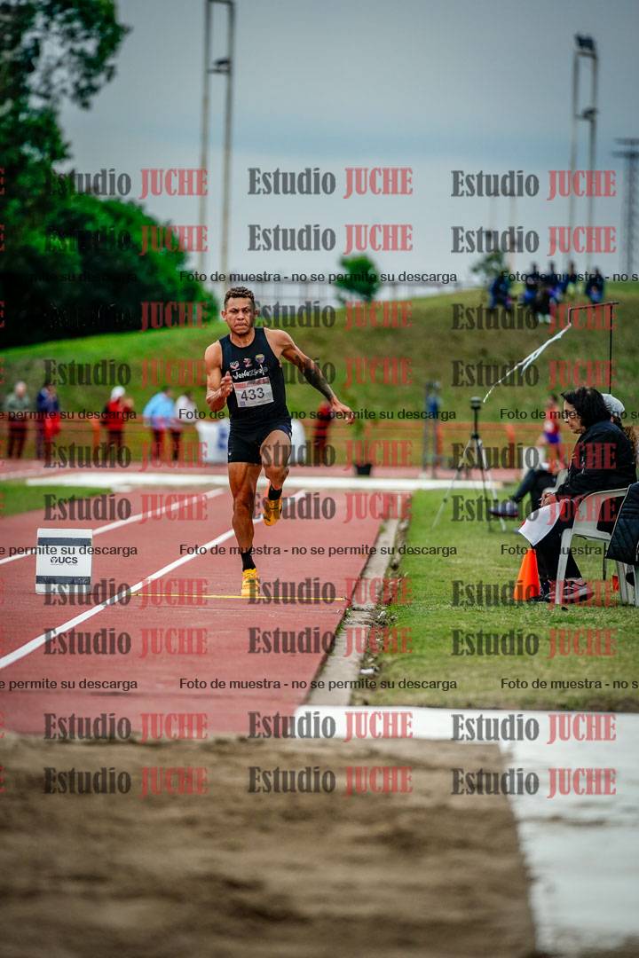 Fotos del salto triple de varones - FINAL