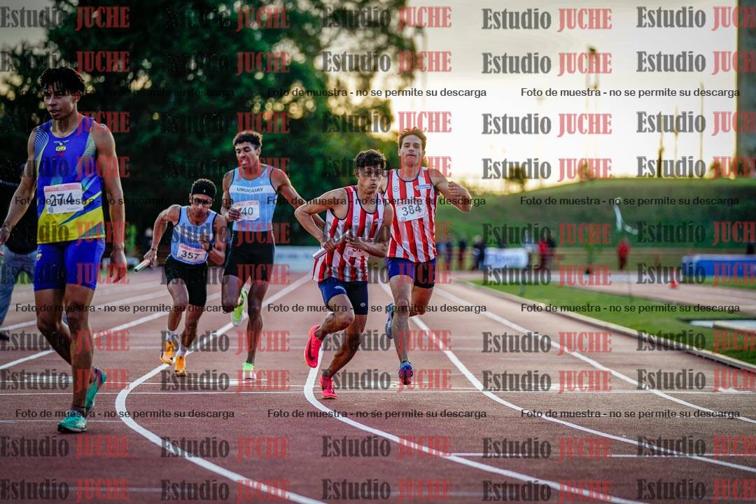 Fotos de los relevos 4x400 m de varones