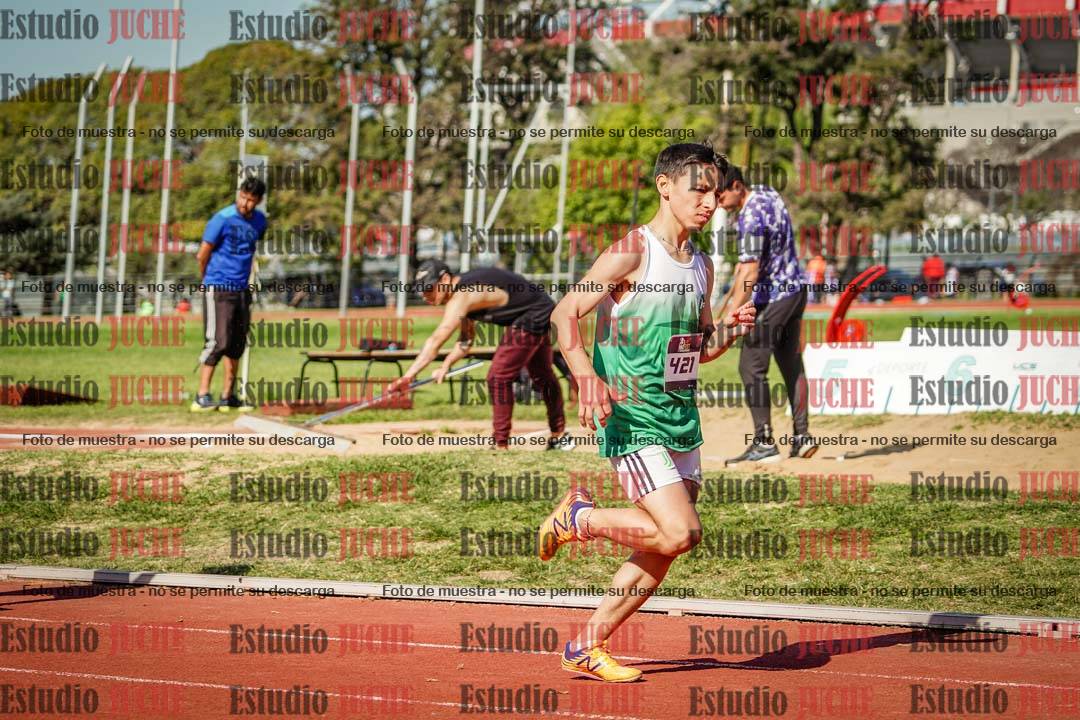 Fotos de los 600 m llanos de varones
