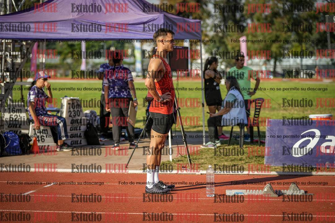 Fotos de los 400 m con vallas de varones