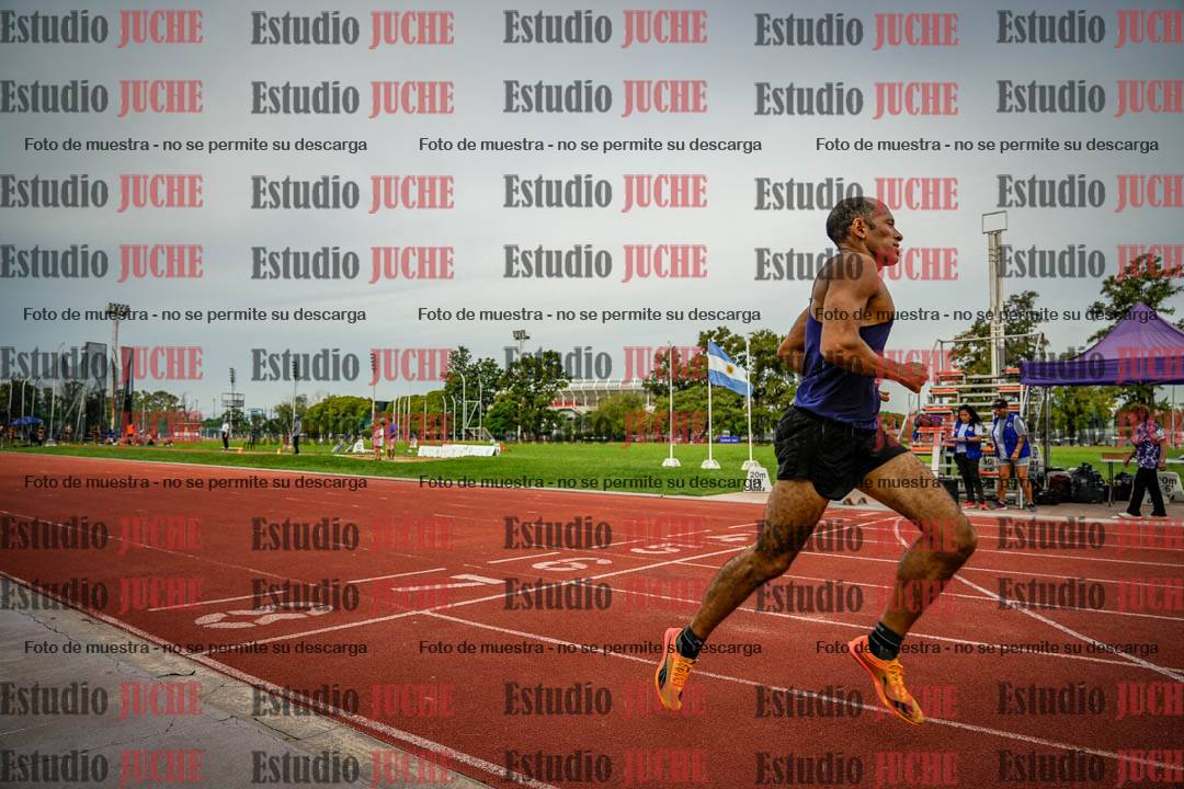 Fotos de los 400 m llanos de varones
