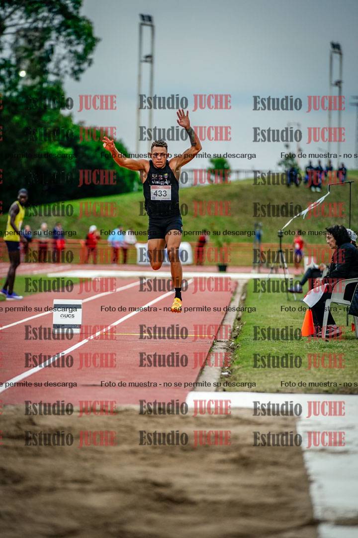 Fotos del salto triple de varones - FINAL