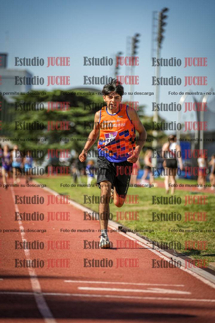 Fotos de los 600 m llanos de varones