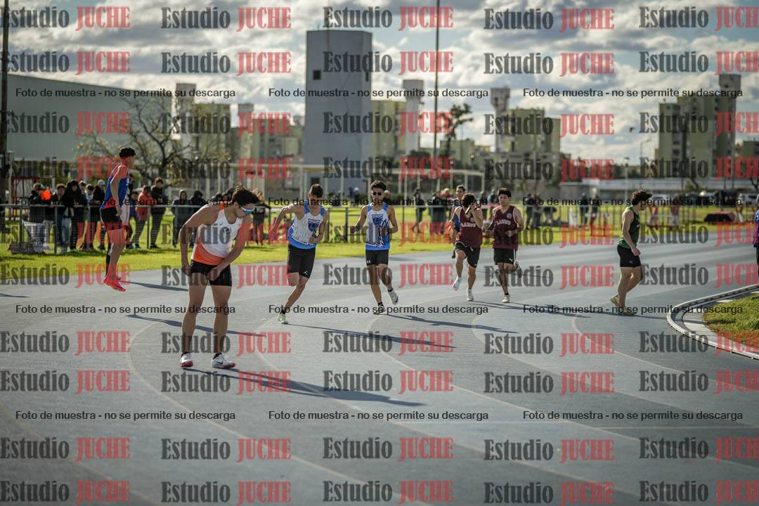 Fotos de las postas 4x400 m llanos de varones