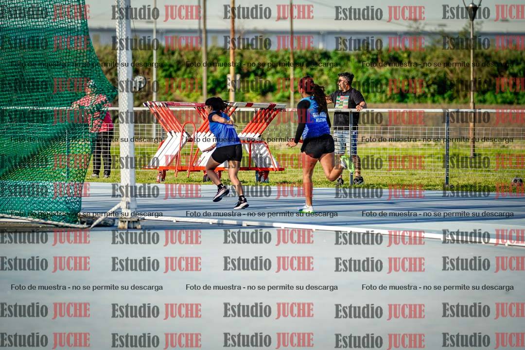 Fotos de las postas 4x100 m llanos de mujeres
