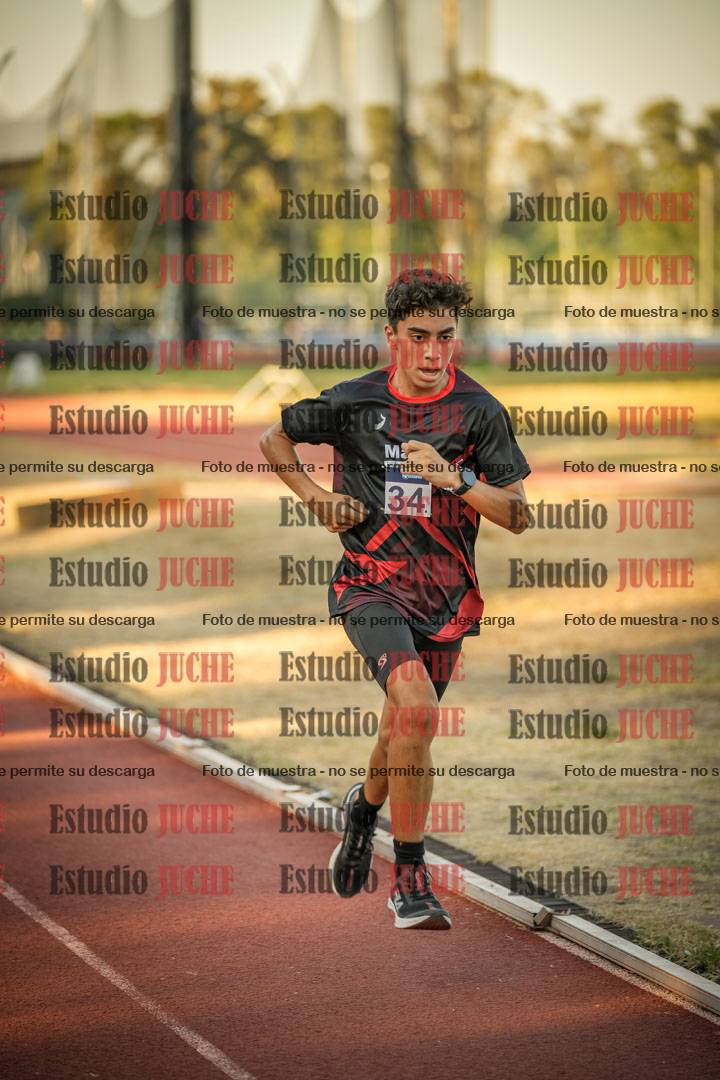 Fotos de los 2400 m llanos de varones