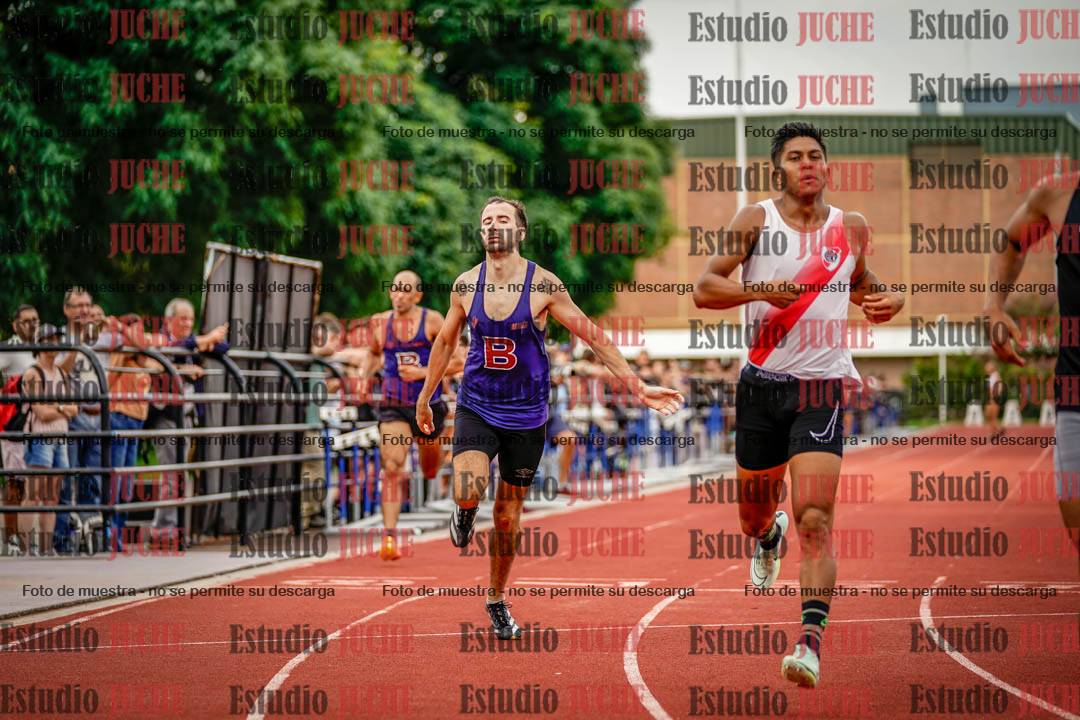Fotos de los 400 m llanos de varones