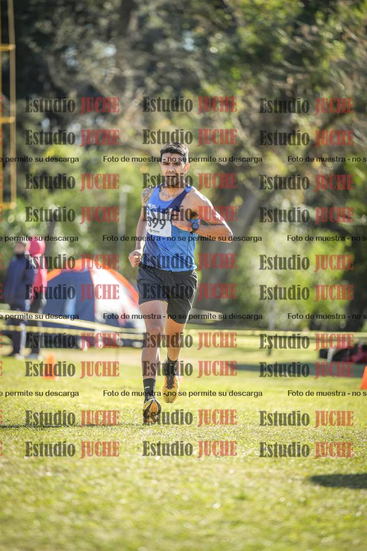 Fotos de la llegada del cross de 8000 m
