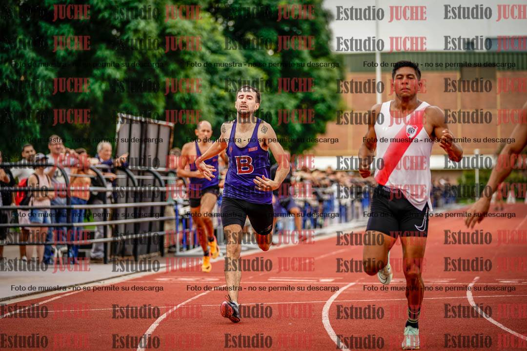 Fotos de los 400 m llanos de varones