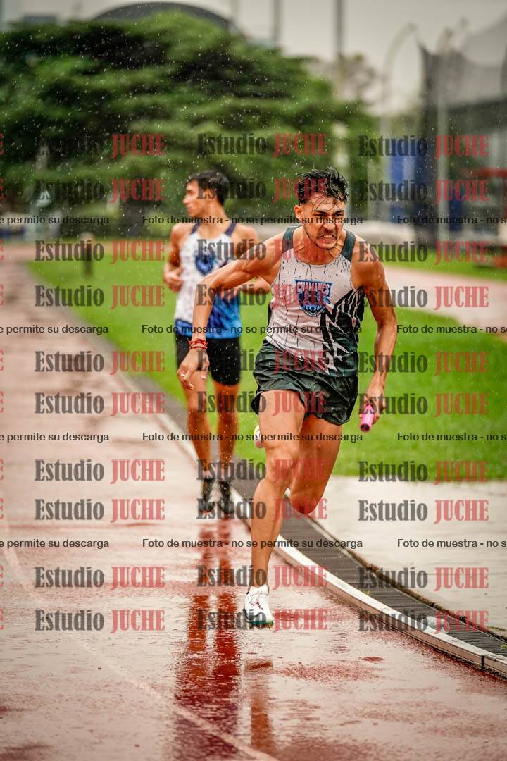 Fotos de las postas 4x400 m de varones
