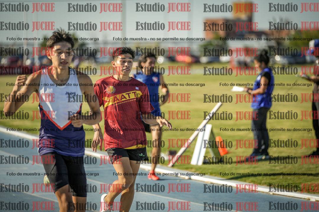 Fotos de los 400 m llanos de varones
