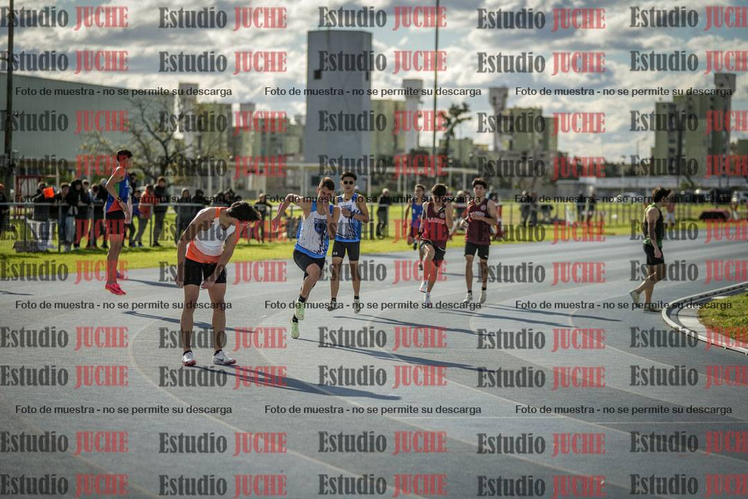 Fotos de las postas 4x400 m llanos de varones