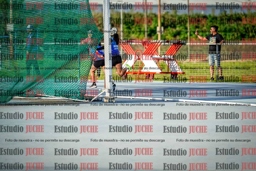Fotos de las postas 4x100 m llanos de mujeres