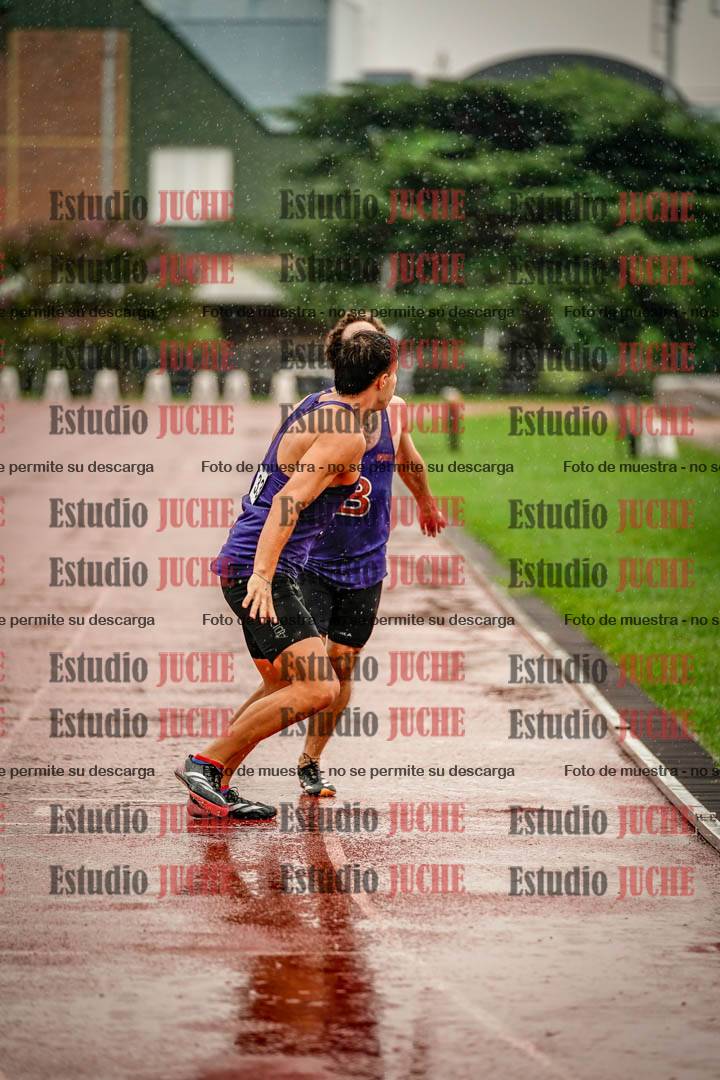 Fotos de las postas 4x400 m de varones