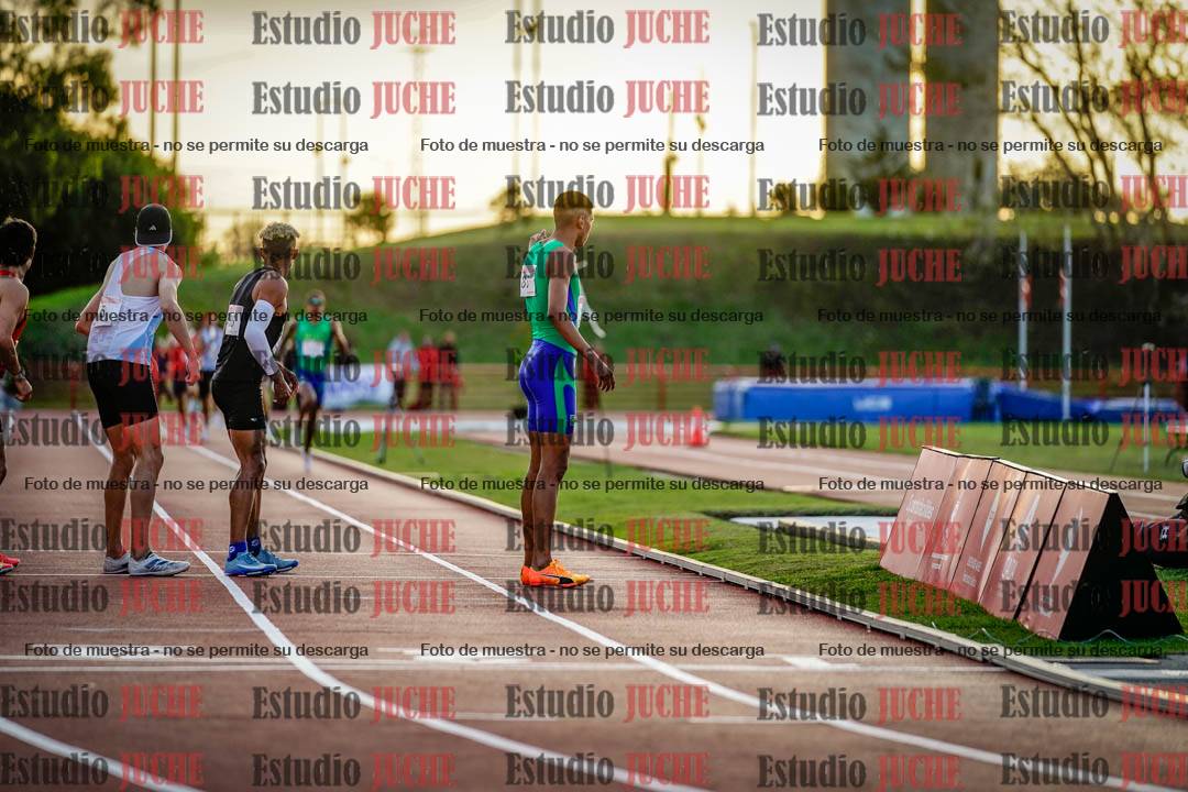 Fotos de los relevos 4x400 m de varones