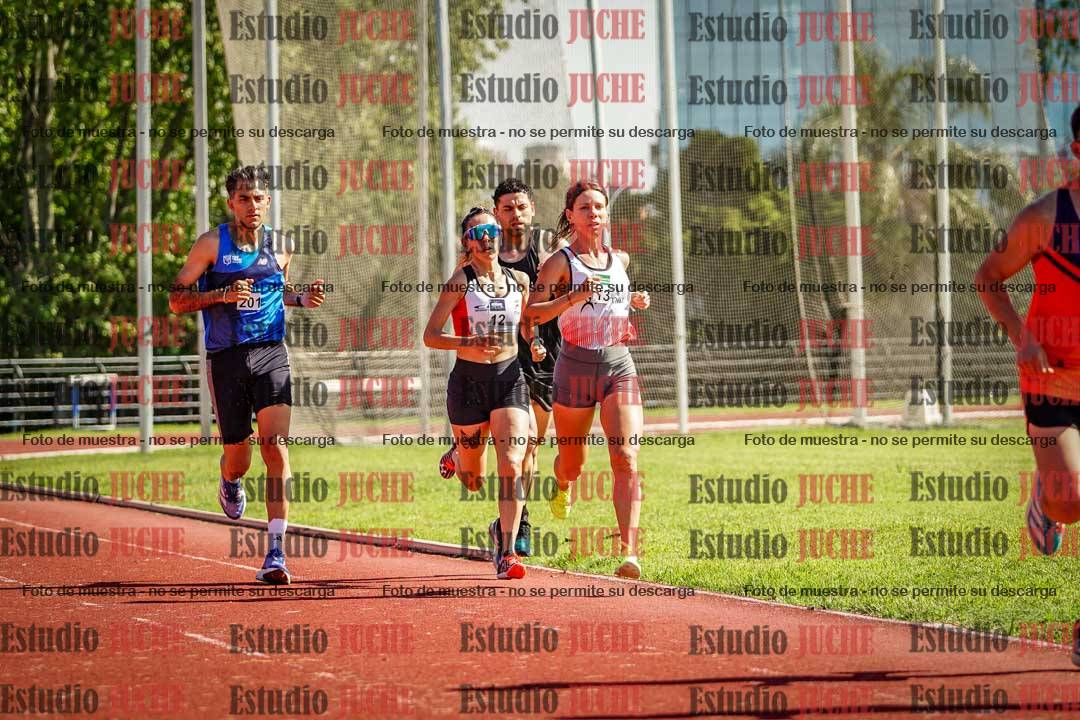 Fotos de los 5000 m llanos de mujeres y varones