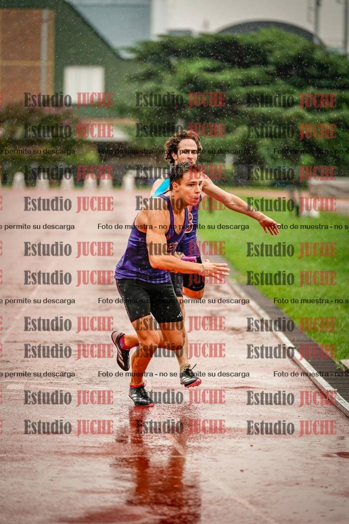 Fotos de las postas 4x400 m de varones